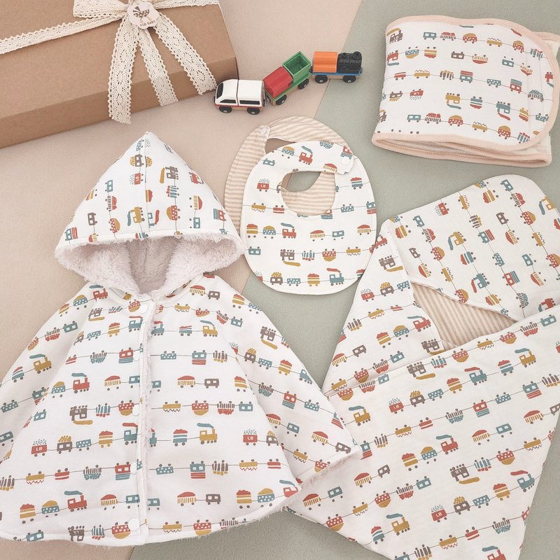 Fast shipping ~ five-piece set of knitted cotton moon gift cartoon train, the most practical items, exclusive handmade - Baby Gift Sets - Cotton & Hemp Multicolor