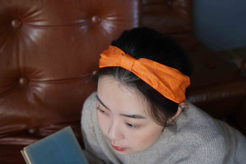 Antique Tie Transformation Retro Wire Hair Tie-Orange Red-Bright Orange - ที่คาดผม - ผ้าไหม สีส้ม