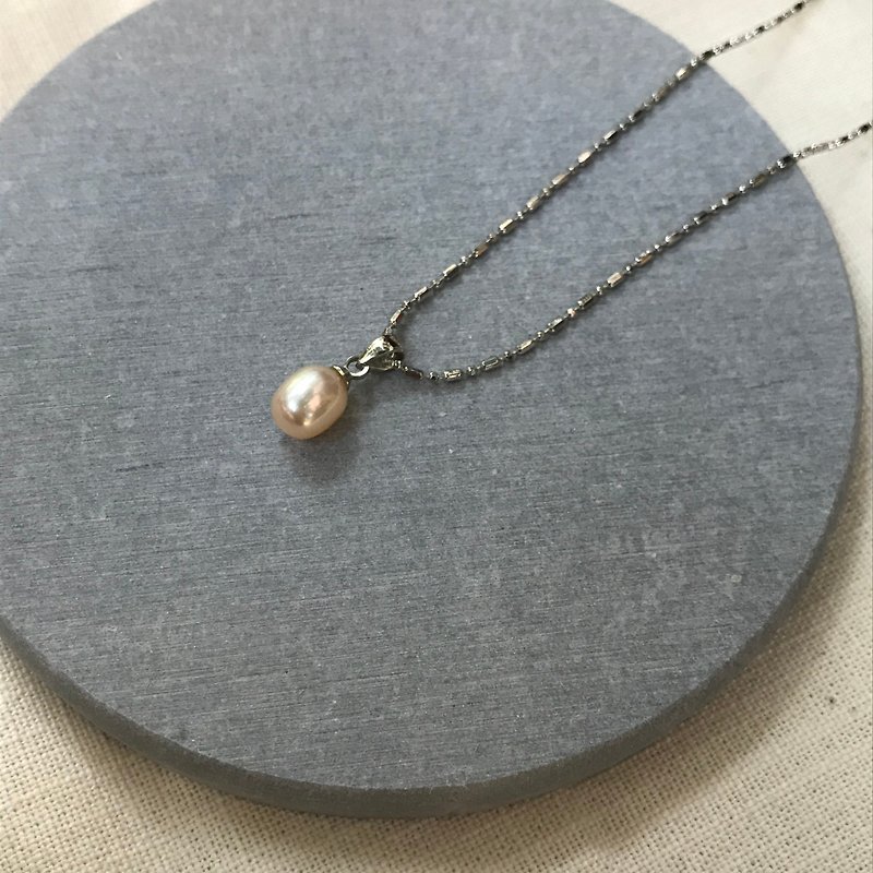 Uesugi Flower Customized Gift/Natural Pearl White K Necklace - Necklaces - Gemstone White