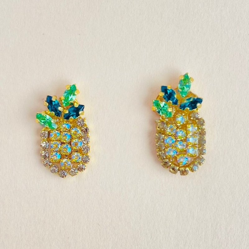 pineapple earrings/ Clip-On yellow pineapple yellow - Earrings & Clip-ons - Glass Yellow