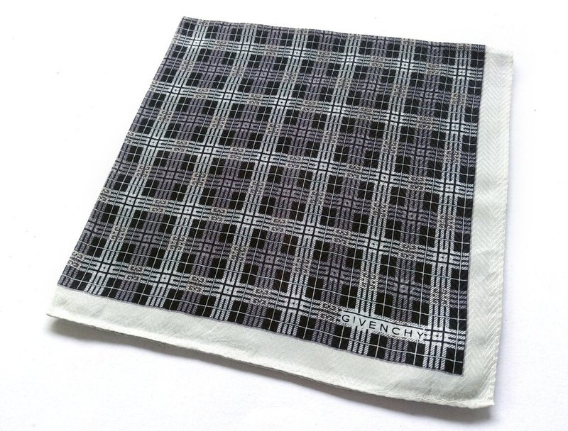 Vintage Givenchy Handkerchief Woven Plaid Black & White 19.5 x 19 inches - 手帕 - 棉．麻 灰色