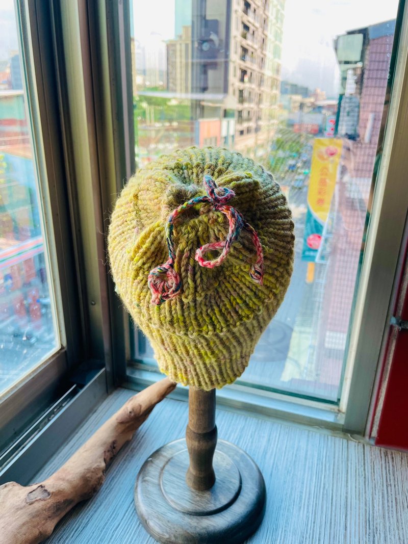 革物製織_ 手織手染美麗諾羊毛兩用脖圍毛帽_黃帽粉蝶 - 帽子 - 羊毛 