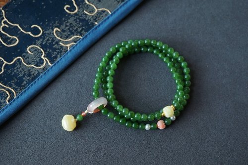 Angel's tears 天使之淚 Jewelry Design 5mm天然和田玉 /和闐玉-碧玉 胭脂貝如意蜜蠟如意鎖設計多圈手串s