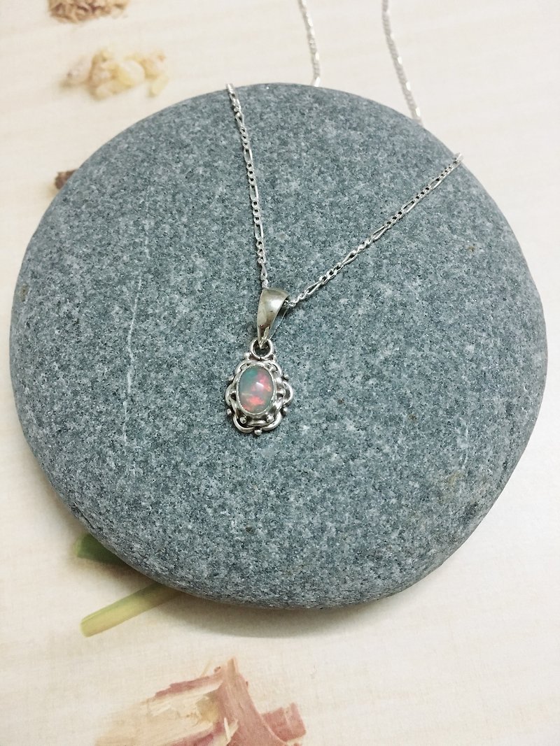 Opal Pendnat Handmade in Nepal 92.5% Silver - Necklaces - Semi-Precious Stones 