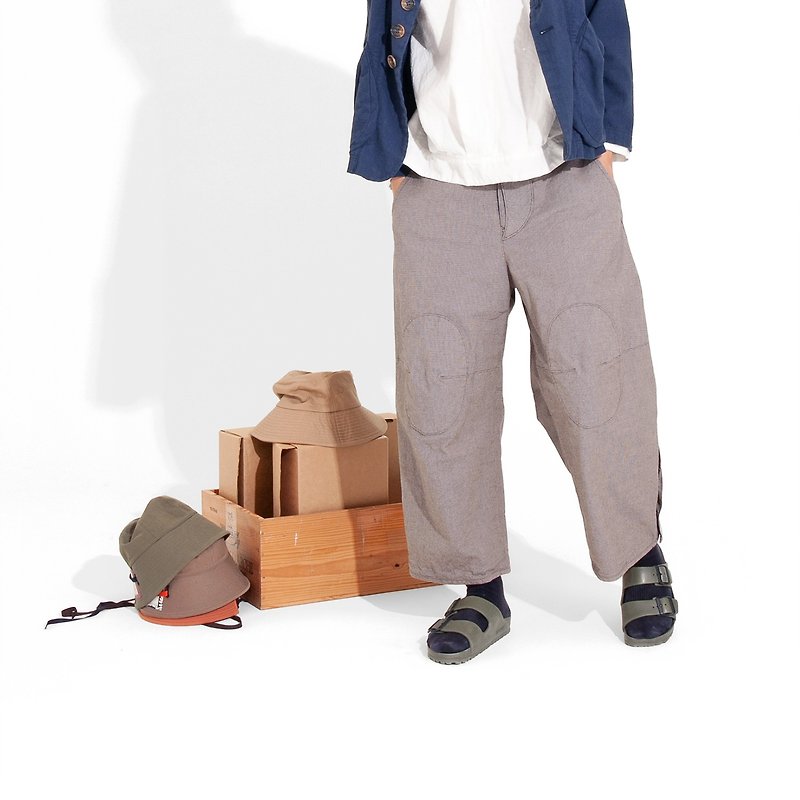 Travel with three-dimensional round cut double button cropped wide pants - Men's Pants - Cotton & Hemp Brown