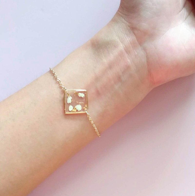 14KGF Dry Flower Bracelet French White Plum Gift - สร้อยข้อมือ - เรซิน ขาว