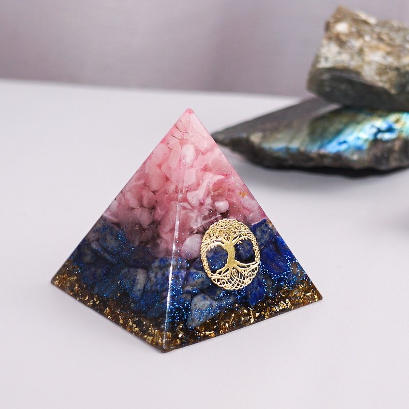 [Rose Quartz, Lapis Lazuli] Orgonite Crystal Energy Pyramid 6x6 cm - Items for Display - Crystal Multicolor