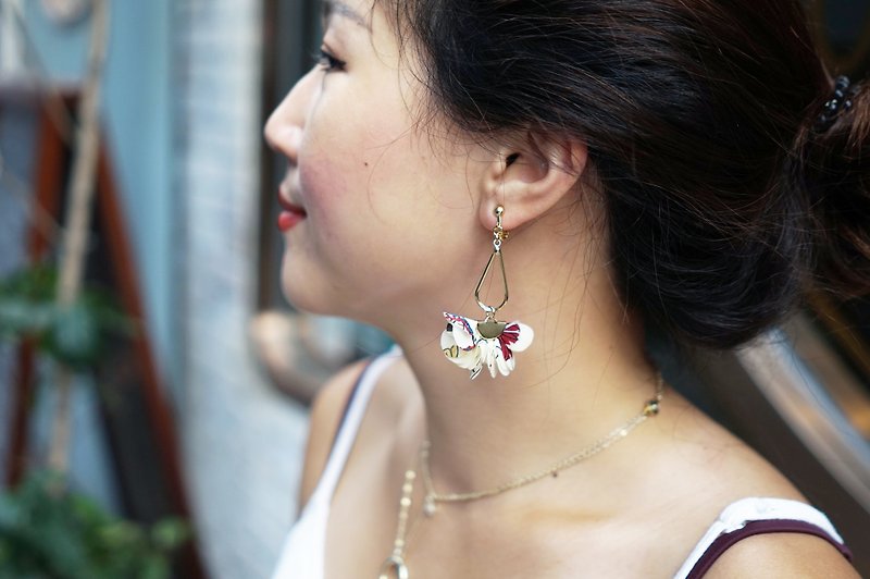 Fabric tassel series - small floral tassel earrings / ear clip - ต่างหู - วัสดุอื่นๆ หลากหลายสี