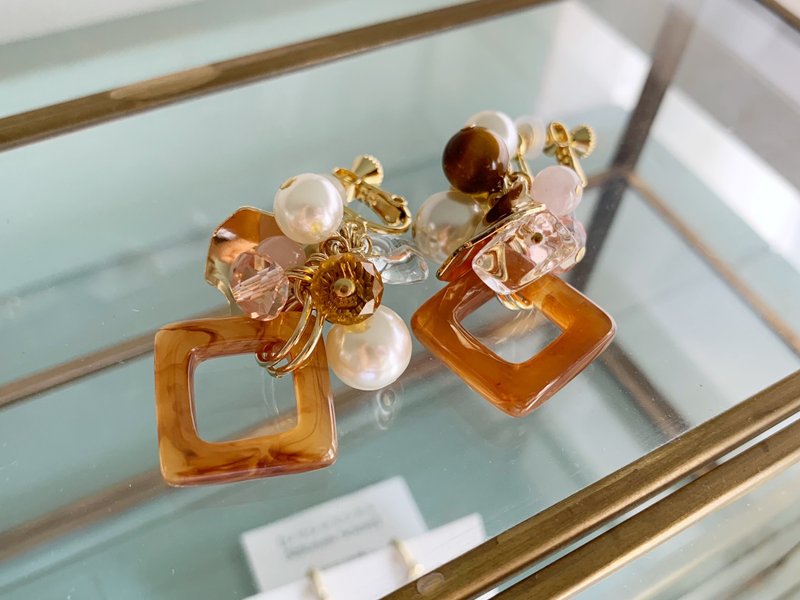 [Birthstones for April and October] Crystal, rose quartz, tiger eye that increases decisiveness and action, square earrings/ Clip-On - ต่างหู - เครื่องประดับพลอย สีนำ้ตาล