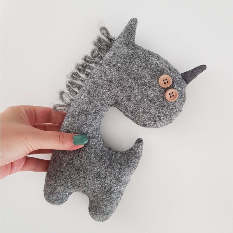 stuffed unicorn sewing pattern pdf rag doll tutorial in English Digital download - 手工藝教學/工具書 - 其他材質 
