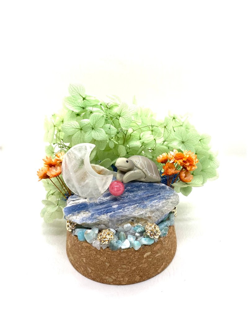 海龜與白水晶月亮/巴西藍晶原石/紅纹石-水晶公仔乾燥花擺設 - 擺飾/家飾品 - 水晶 