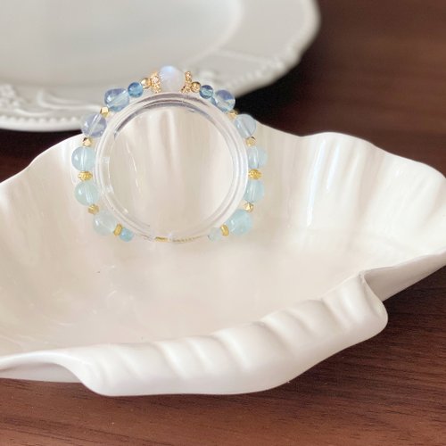 Amelia Jewelry 水月無間 • 人魚海藍寶藍月光石原創設計手串