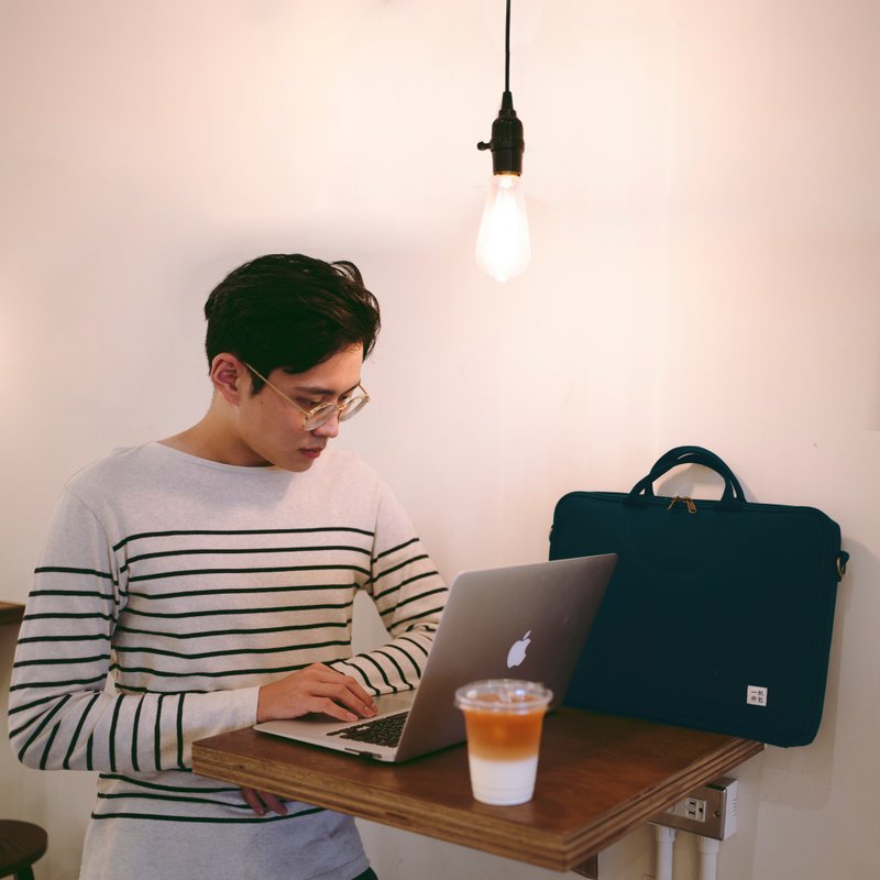 Canvas 15-inch laptop bag (can be under 16 inches) - กระเป๋าแล็ปท็อป - ผ้าฝ้าย/ผ้าลินิน สีน้ำเงิน