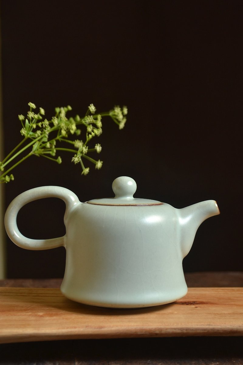 Ruqing bell-shaped Chinese teapot - ถ้วย - ดินเผา สีเงิน