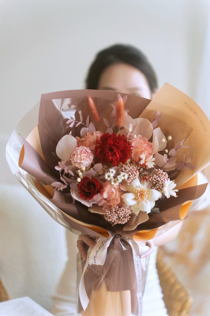 質感康乃馨母親節永生花束 紅色康乃馨 康乃馨花束 - 乾燥花/永生花 - 植物．花 紅色