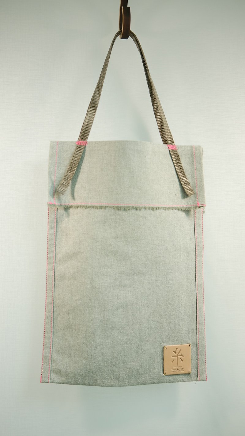 A4 whims accompanying bags (fluorescent peach) - กระเป๋าถือ - ผ้าฝ้าย/ผ้าลินิน สีเขียว