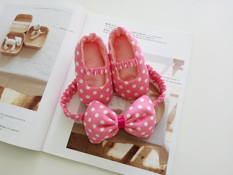 粉底白點點彌月禮物 生日禮物 嬰兒鞋+髮帶 - 彌月禮盒 - 棉．麻 粉紅色