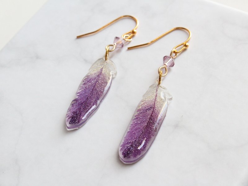 手繪羽毛 耳環 - 耳環/耳夾 - 塑膠 紫色