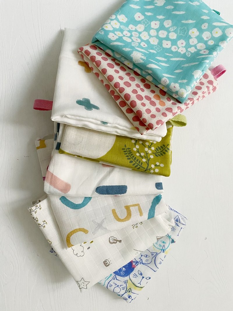 Hairmo comfortable two yarn saliva towel/handkerchief/square scarf-multi-color (4/6 layer yarn) - ผ้ากันเปื้อน - ผ้าฝ้าย/ผ้าลินิน ขาว