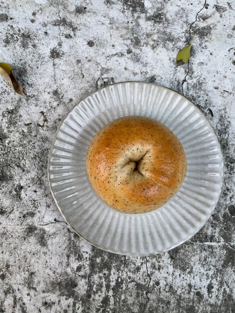 【ㄉㄧㄢˇㄉㄧㄢ】Earl Grey tea fig cheese bagel - ขนมปัง - อาหารสด สีส้ม