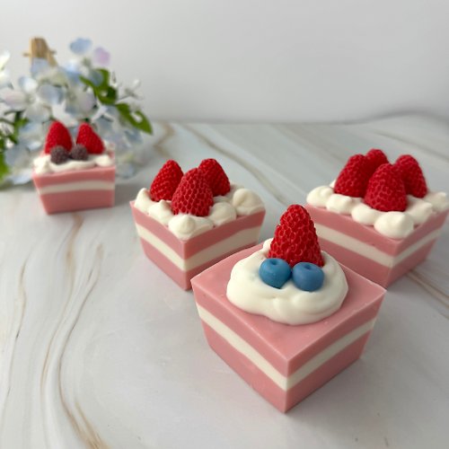 手皂哈克 SOAPaholic 草莓蛋糕手工皂・初學者可・小班制・台北大安・交通便利