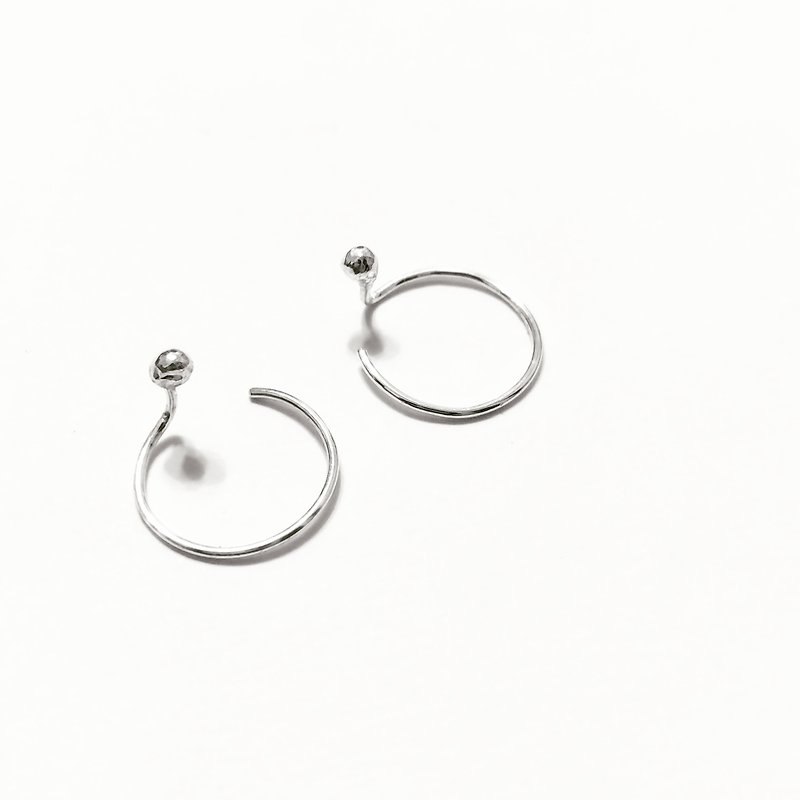 │Simple│Little raindrops without ear buckle • Fine circle sterling silver earrings • Ear pins • Original designer - Earrings & Clip-ons - Other Metals 