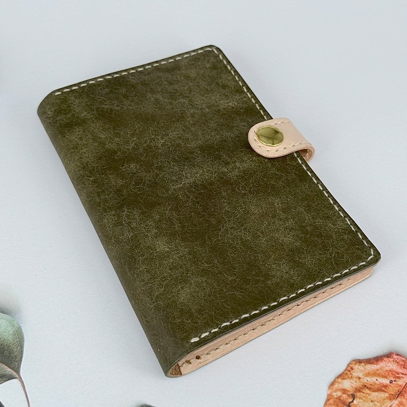 Passport cover genuine leather fully hand-stitched frosted vegetable tanned leather - Passport Holders & Cases - Genuine Leather Green