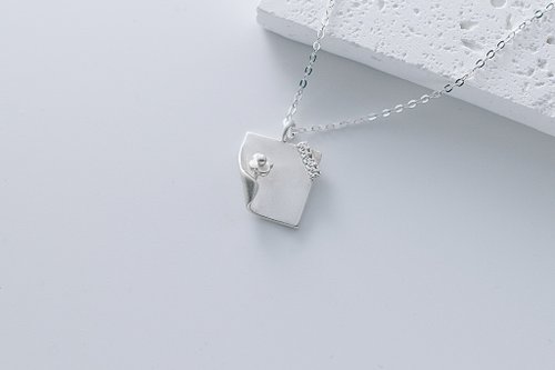 Cuddle Nook I 暖暖便利貼 I 手工項鍊 925純銀 【貼心・花語】