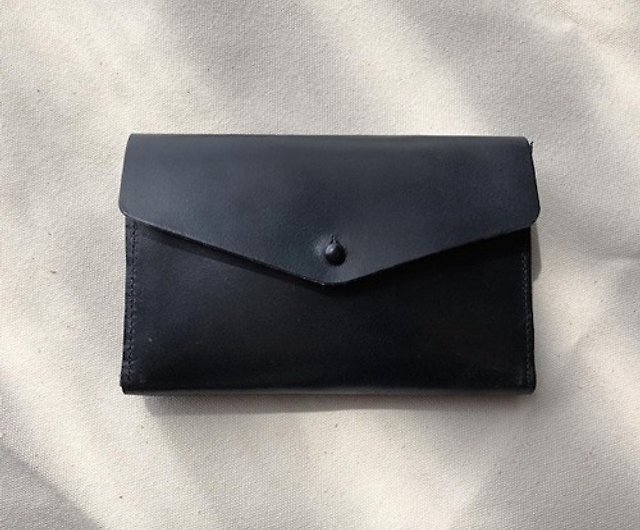 小銭が探しやすい 革のミニ財布 イタリア製レザー Medium Basic Wallet