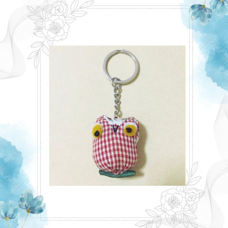 Handmade Smiling Owl Series Keychain | Simple Plaid Style (Small) - Knitting, Embroidery, Felted Wool & Sewing - Thread Red