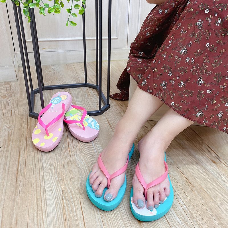 好奇啵啵人字夾腳拖鞋 - 女休閒鞋/帆布鞋 - 其他材質 
