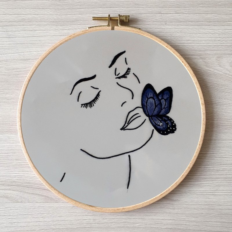 刺繡蝴蝶手刺繡DIY、蝶柄pdf - 編み物/刺繍/羊毛フェルト/裁縫 - 刺しゅう糸 ブルー