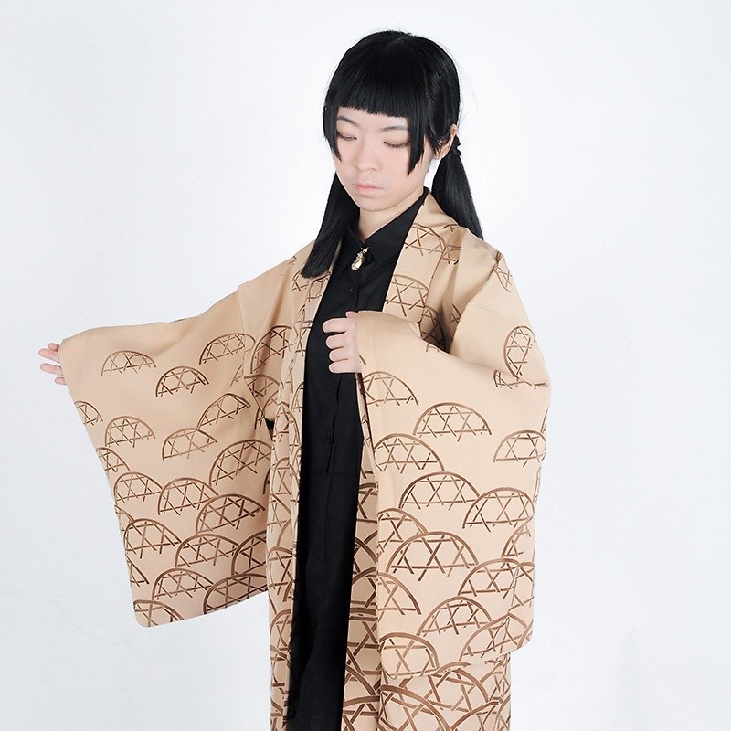 │ positive brown vintage silk lined ERI to weave feather - เสื้อแจ็คเก็ต - ผ้าไหม สีนำ้ตาล