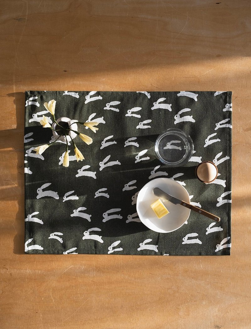 MOGU TAKAHASHI - Co-branded table mat and placemat RABBIT PLACE MAT, GREEN - หมอน - ผ้าฝ้าย/ผ้าลินิน สีเขียว