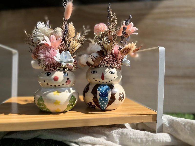 snowman vase - Pottery & Ceramics - Pottery White