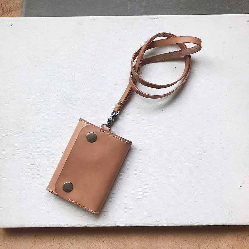 Purse clip _ _ _ light Brown neck strap attached - ที่ใส่บัตรคล้องคอ - หนังแท้ สีนำ้ตาล