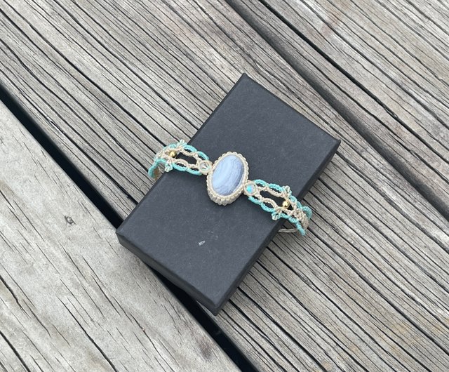 221117 Macrame South American Wax Thread Blue Agate Bracelet