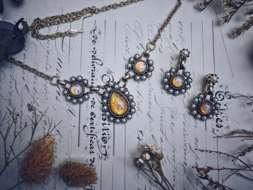 荏苒 - Vintage Jewelry 古董珠寶飾品 Sarah Coventry 火焰皇后珍珠蛋白石套組 項鍊耳環-美國古董首飾