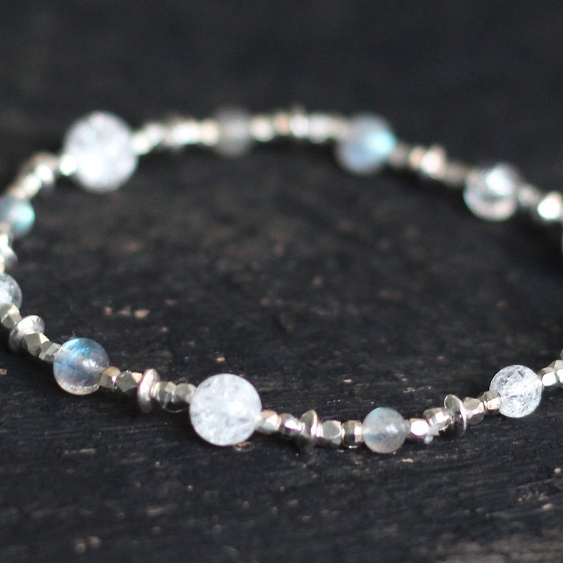 Silver. Natural Ore Bracelet Bracelet Ice Cracked White Crystal Labradorite 925 Sterling Silver - Bracelets - Gemstone Silver