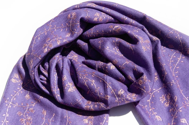 Cashmere/cashmere scarf/pure wool scarf/ring velvet shawl-embroidered flowers - ผ้าพันคอถัก - ขนแกะ สีม่วง