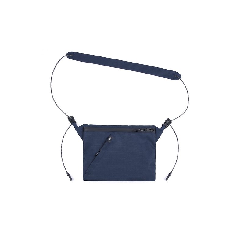 oqLiq-Project 06.2-River sacoche bag (Blue) - กระเป๋าแมสเซนเจอร์ - ไฟเบอร์อื่นๆ สีน้ำเงิน