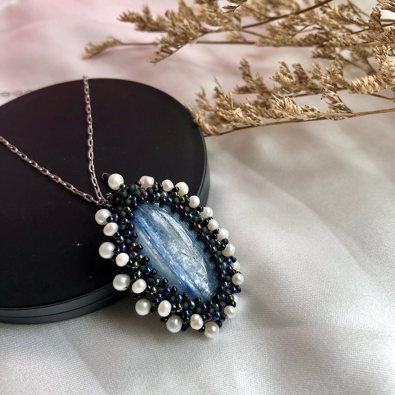 Aquamarine Stone beaded freshwater pearl pendant deep sea