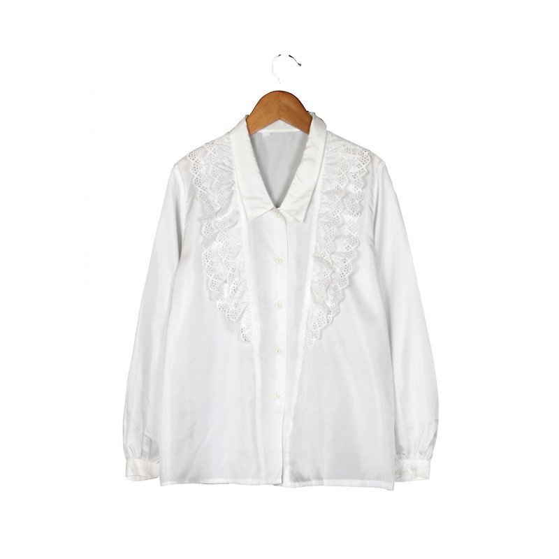 [Egg plant ancient] pure white lace ancient shirt WS13 - เสื้อเชิ้ตผู้หญิง - เส้นใยสังเคราะห์ ขาว
