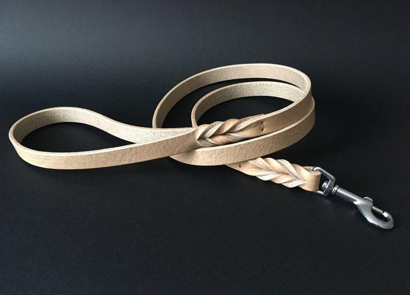 Braided Leather Dog Leash 120 cm, Beautiful & Stylish, Long Plain Lead, Handmade - ปลอกคอ - หนังแท้ 