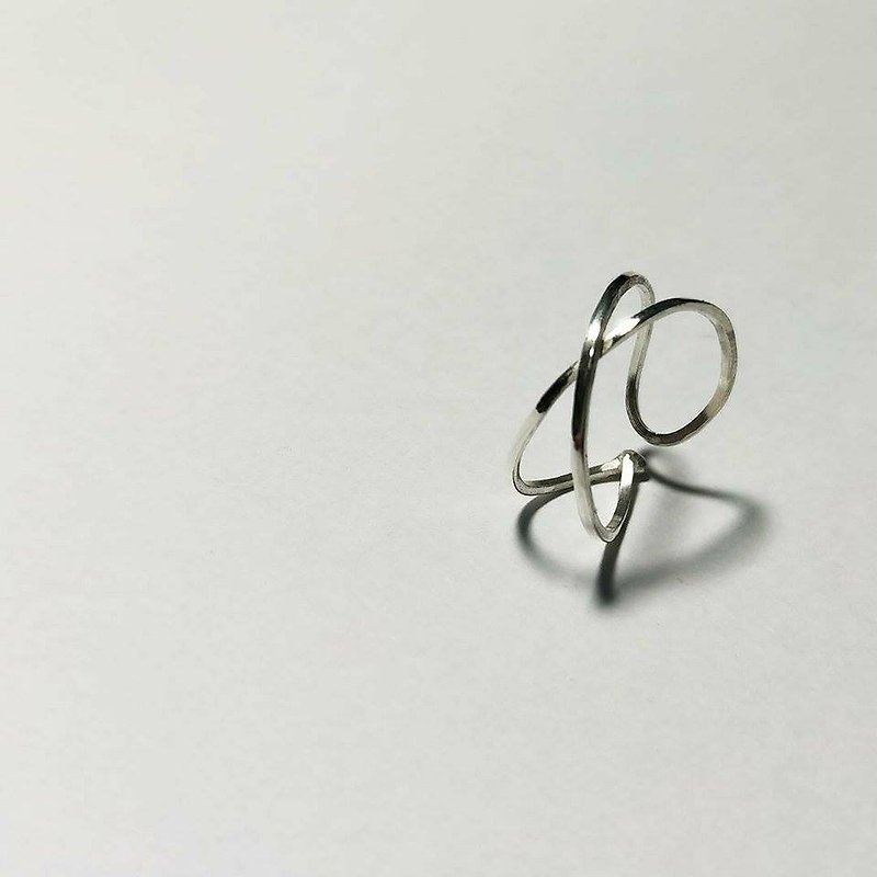 Eternal Cross Sterling Silver Ring - แหวนทั่วไป - โลหะ สีใส