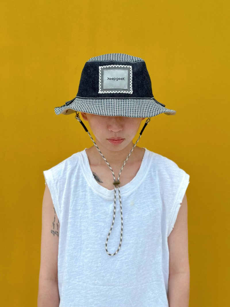 KeepgeeK Stranger Sewing House / Designer Denim Double-sided Sunshade Fisherman Hat Bucket Hat - หมวก - ผ้าฝ้าย/ผ้าลินิน 