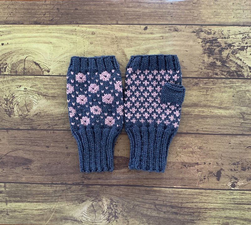 北欧伝統柄のハンドウォーマー ブルーグレー×ピンク - 手套/手襪 - 羊毛 灰色