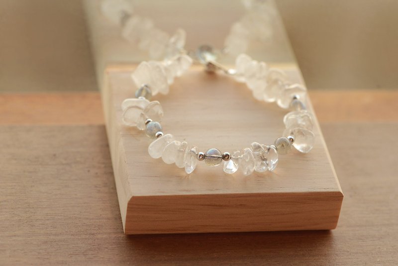 [Shenshan Crystal Mine] Labradorite Ice Bracelet/Labradorite/White Crystal/Hair Crystal/Clayton/ - สร้อยข้อมือ - คริสตัล ขาว