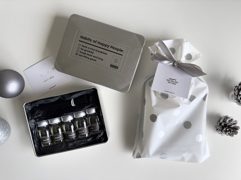 [Gift] Mini diffuser set丨5 scents丨Gift packaging丨Fruitous and floral woody scent - น้ำหอม - วัสดุอื่นๆ สีใส