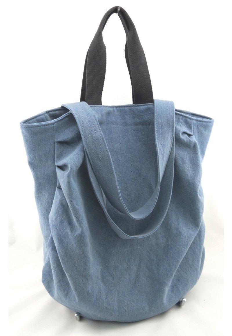 Denim Fever denim bag---washed denim - กระเป๋าแมสเซนเจอร์ - ผ้าฝ้าย/ผ้าลินิน สีน้ำเงิน
